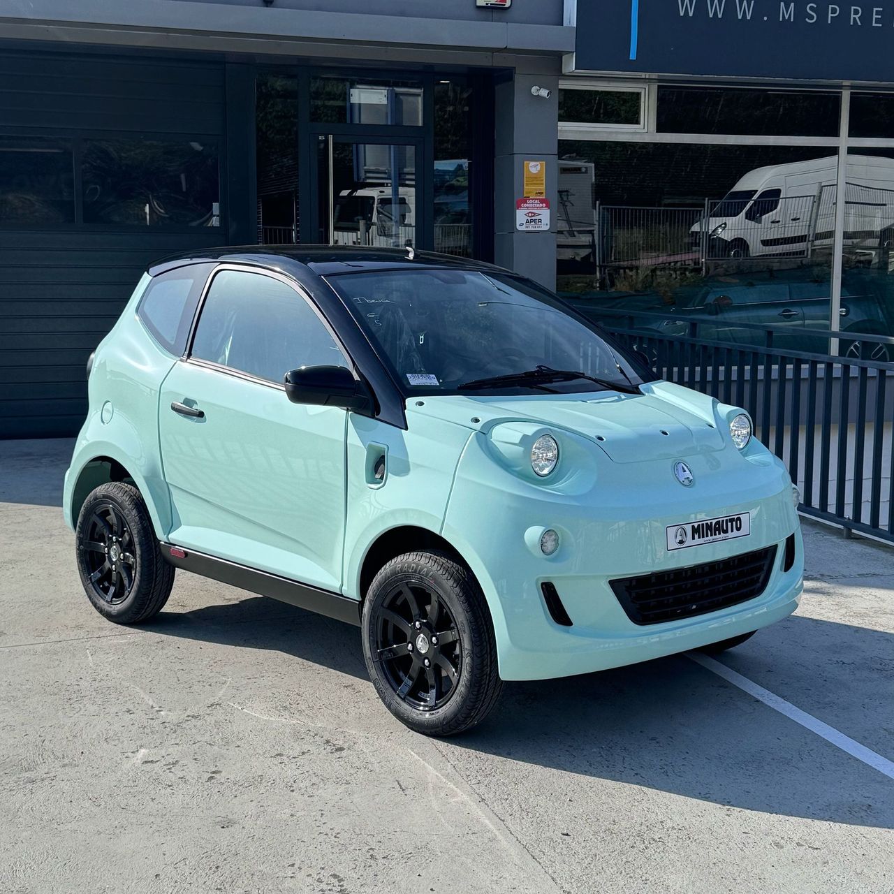 aixam minauto 2025 / foto grande (2)