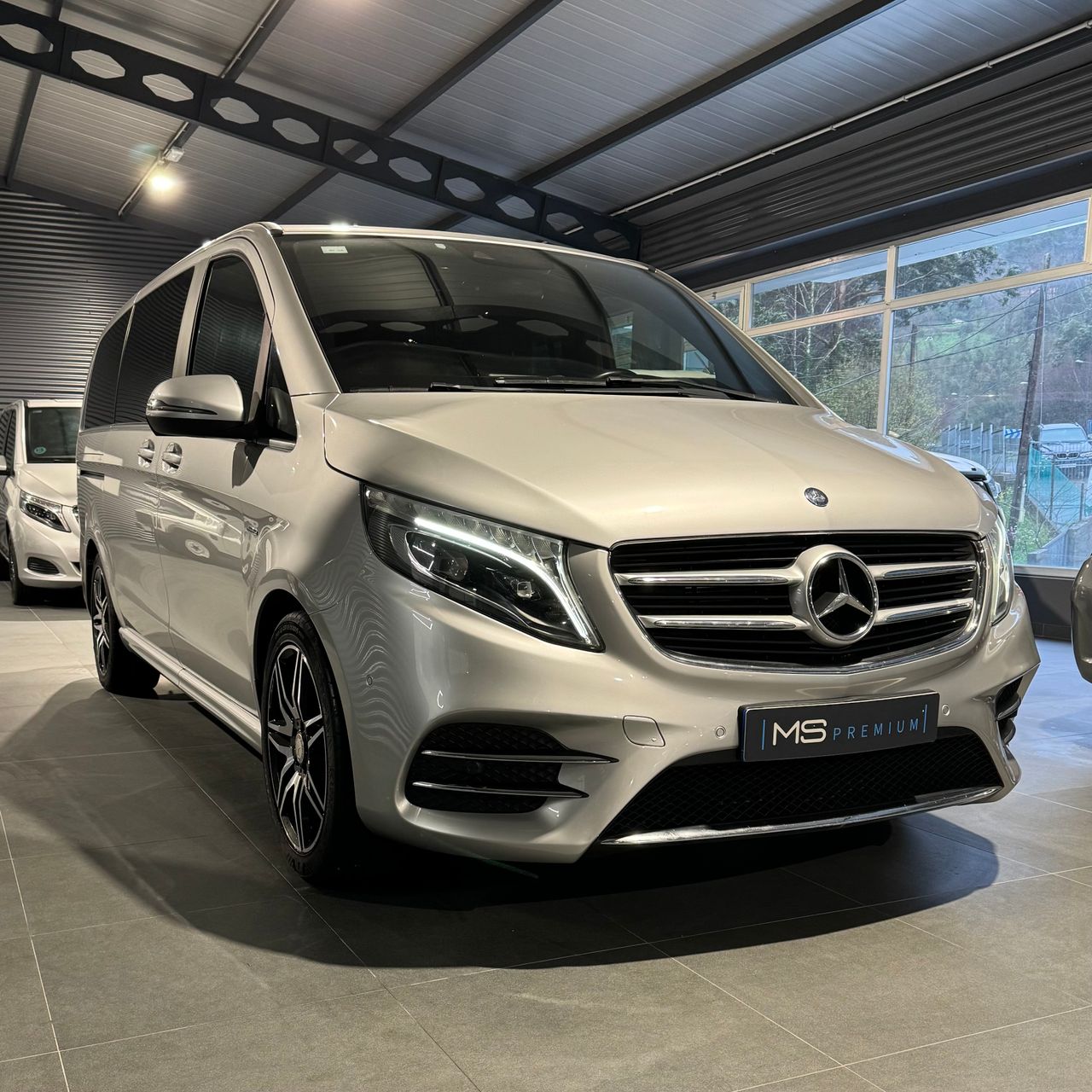 Foto mercedes clase v 2017 /