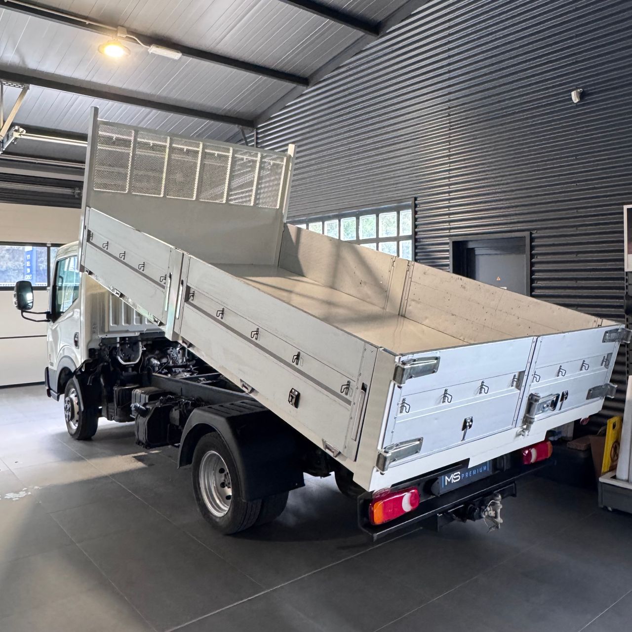 nissan nt400 2018 /