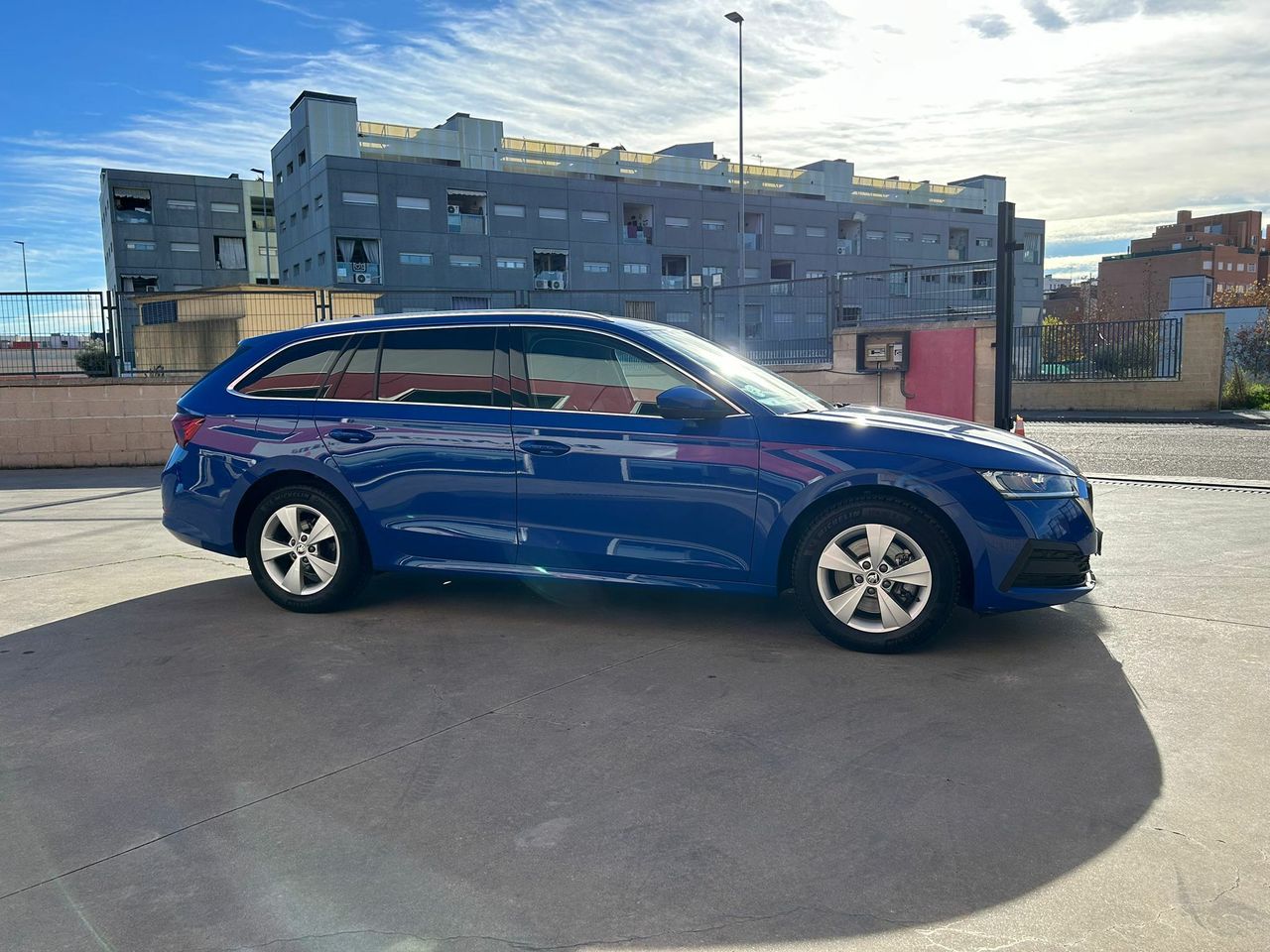 Skoda Octavia Combi 2.0 TDI 110kW(150CV) DSG Ambition - Foto 2