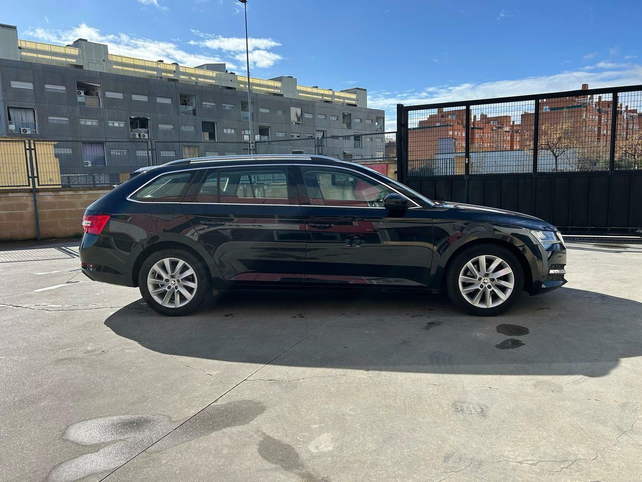 Skoda Superb Combi 2.0 TDI 90kW (122CV) DSG Ambition - Foto 2