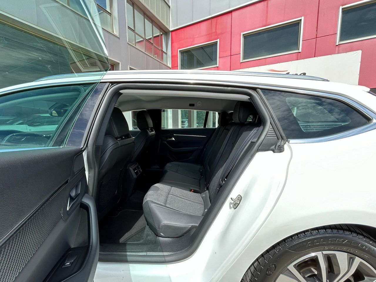 Peugeot 508 SW Allure BlueHDi 118kW(160CV) S&S EAT8 - Foto 2