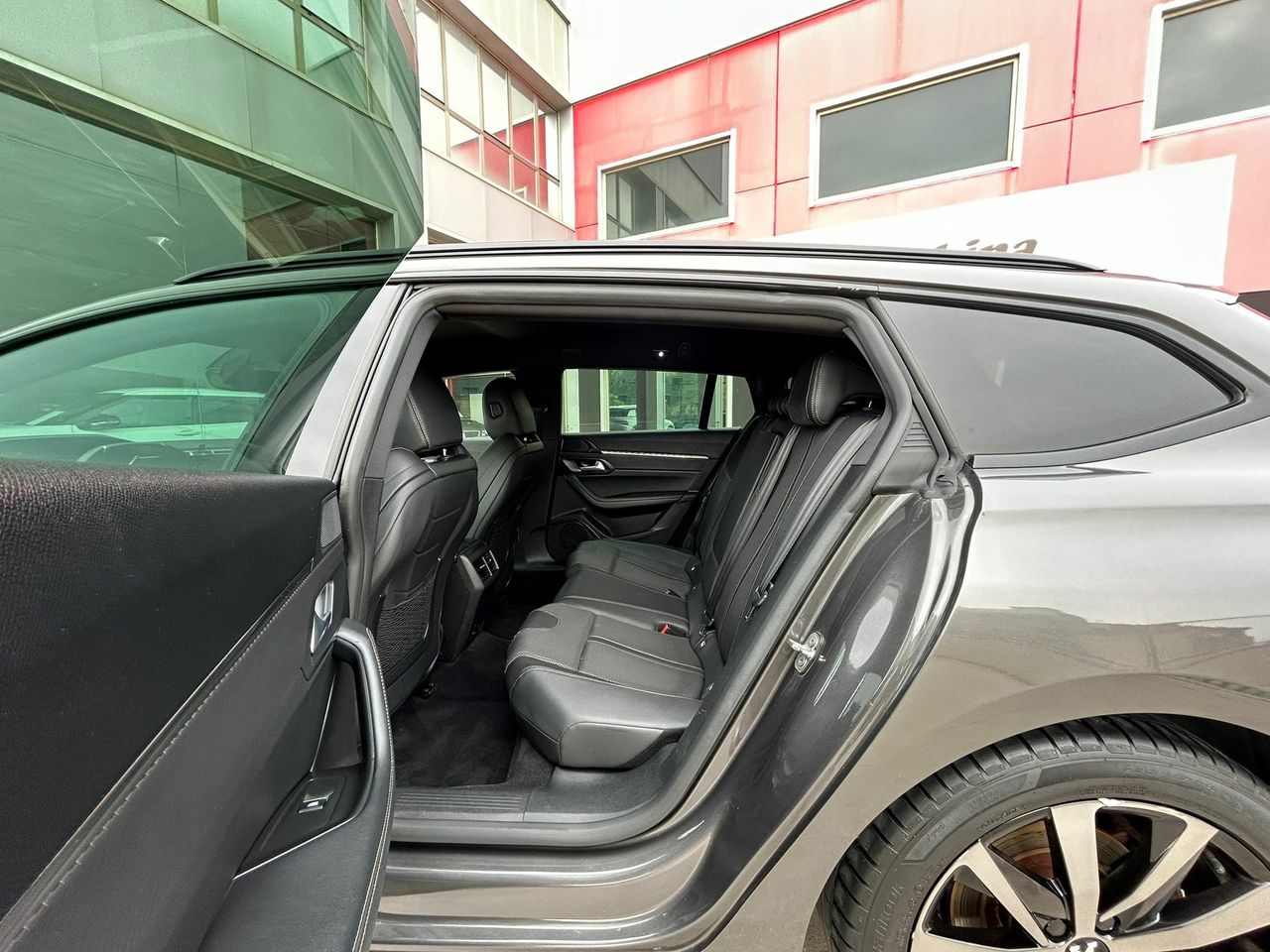 Peugeot 508 SW GTLine BlueHDi 96kW(130CV) S&S EAT8 - Foto 2