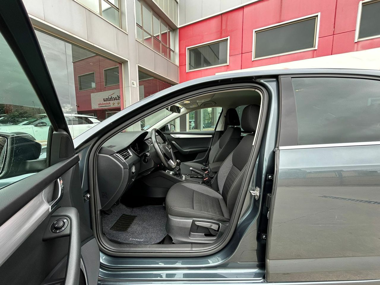 Skoda Octavia 1.0 TSI 81KW (110CV) Ambition - Foto 2