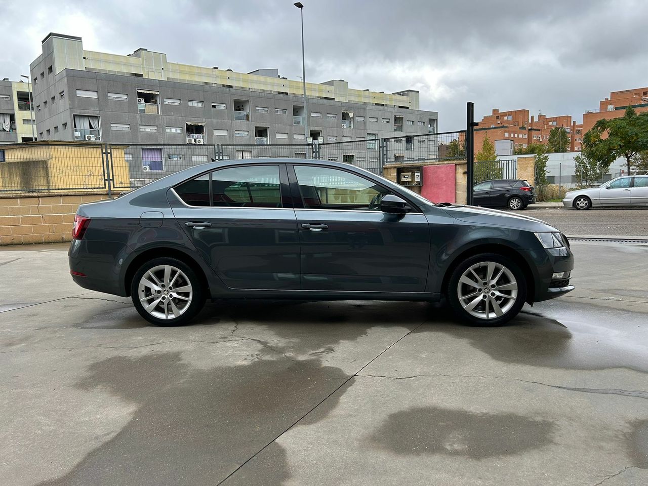 Skoda Octavia 1.0 TSI 81KW (110CV) Ambition - Foto 2