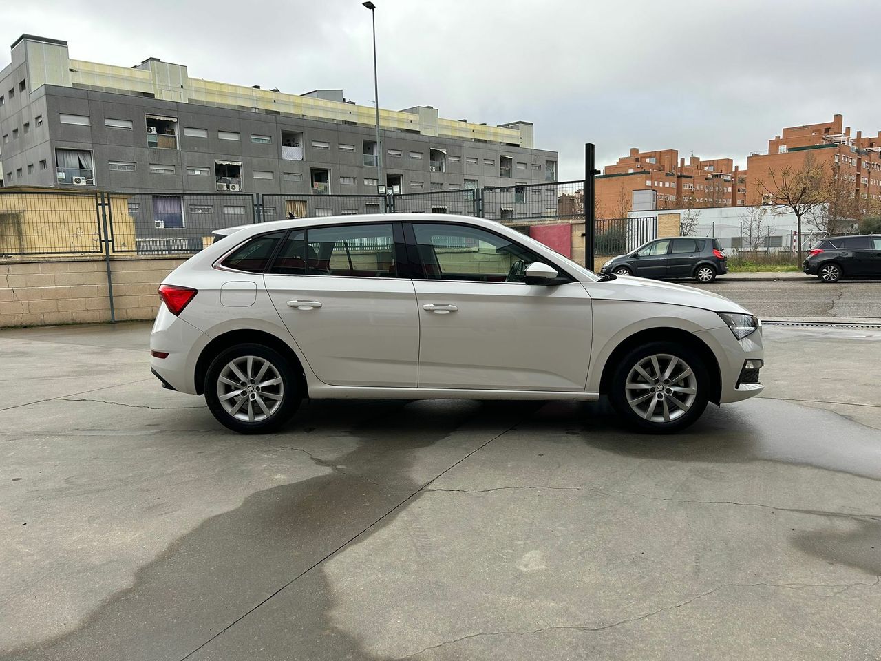 Skoda Scala 1.0 TSI 81KW (110 CV) Ambition - Foto 2
