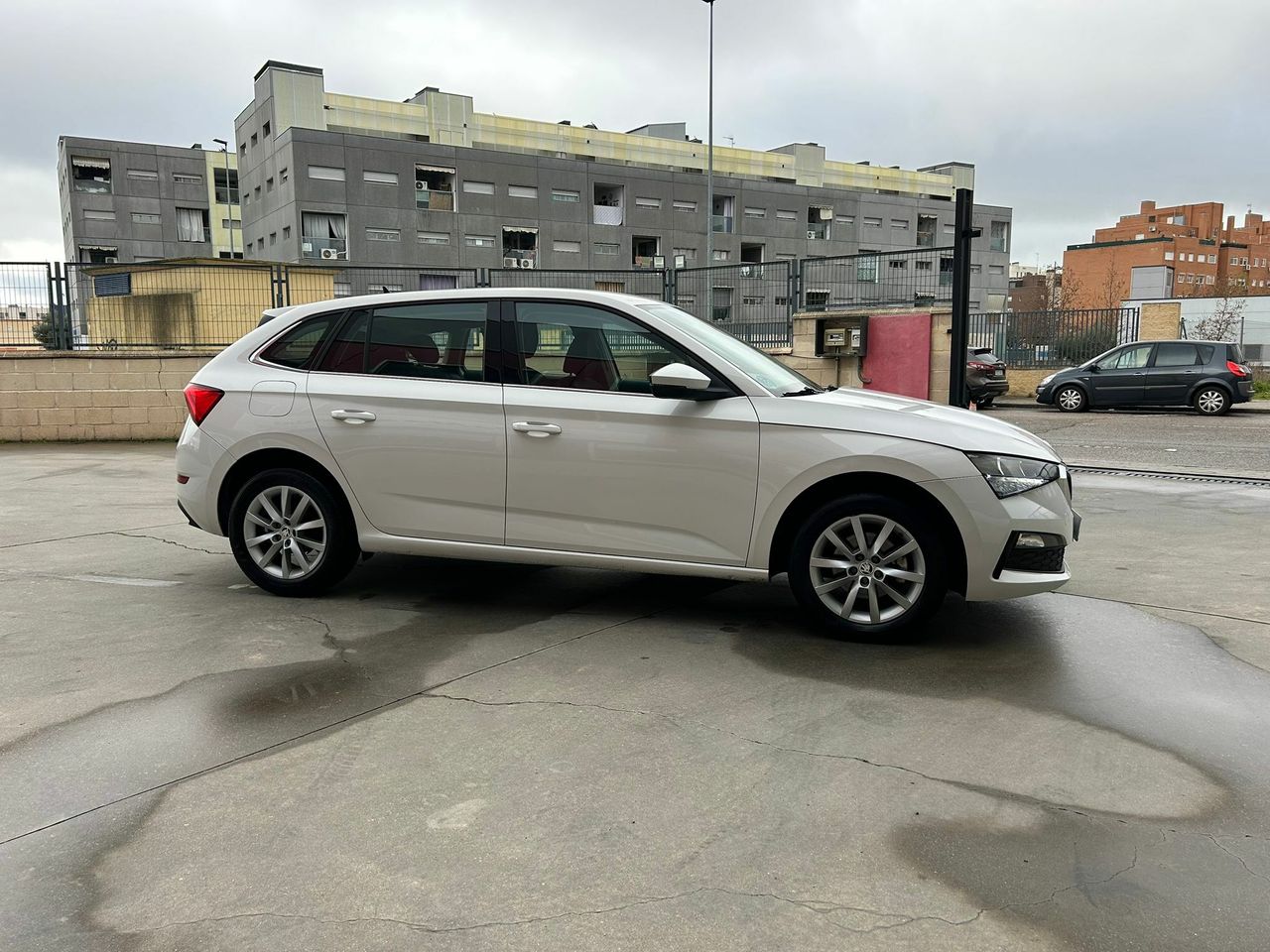 Skoda Scala 1.0 TSI 81KW (110 CV) Ambition - Foto 2
