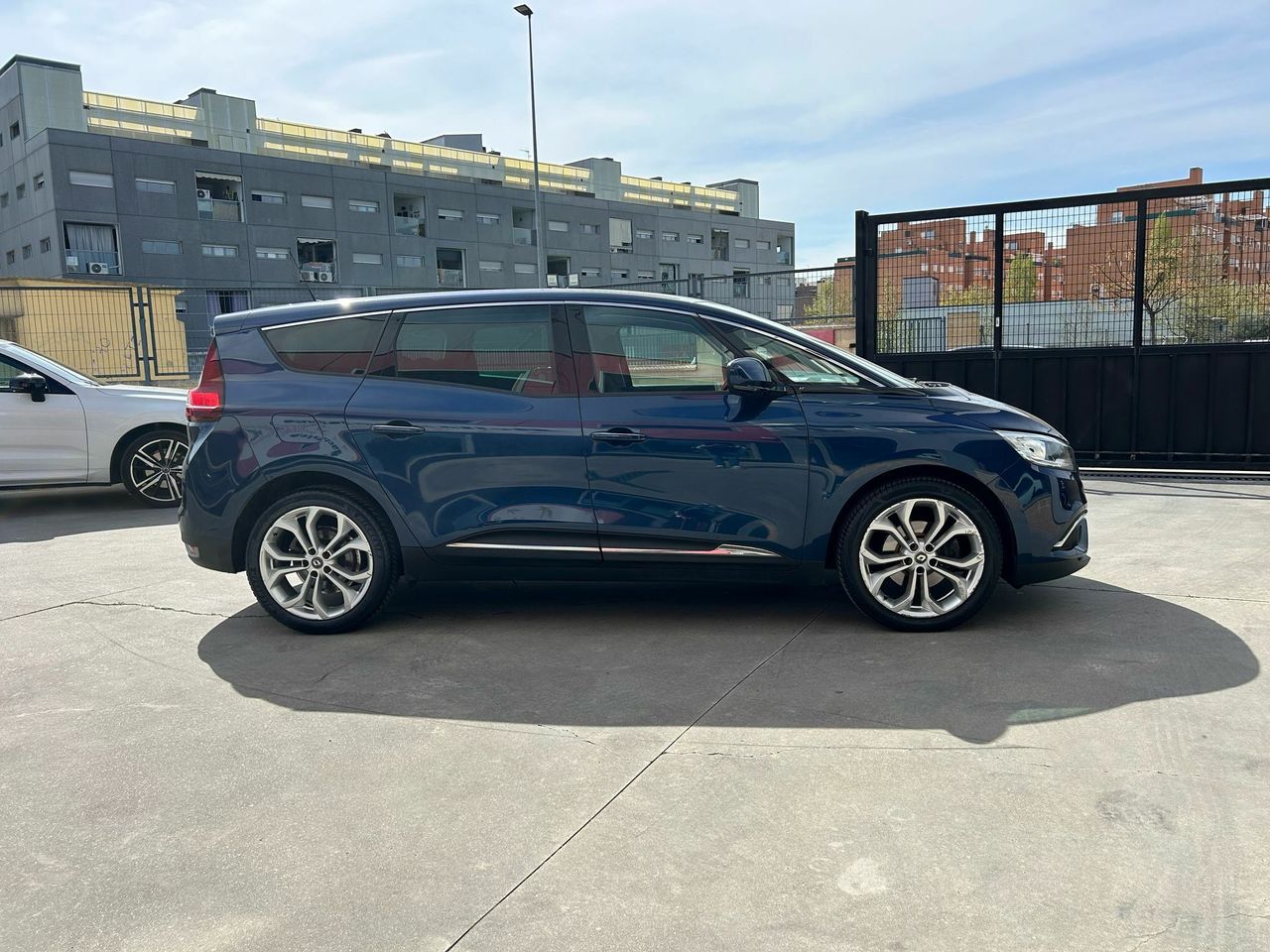 Renault Grand Scénic Limited Blue dCi 88 kW (120CV) - Foto 2