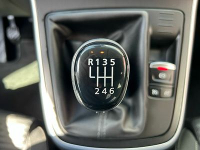 Renault Grand Scénic Limited Blue dCi 88 kW (120CV)