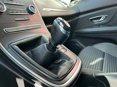 Renault Grand Scénic Limited Blue dCi 88 kW (120CV)
