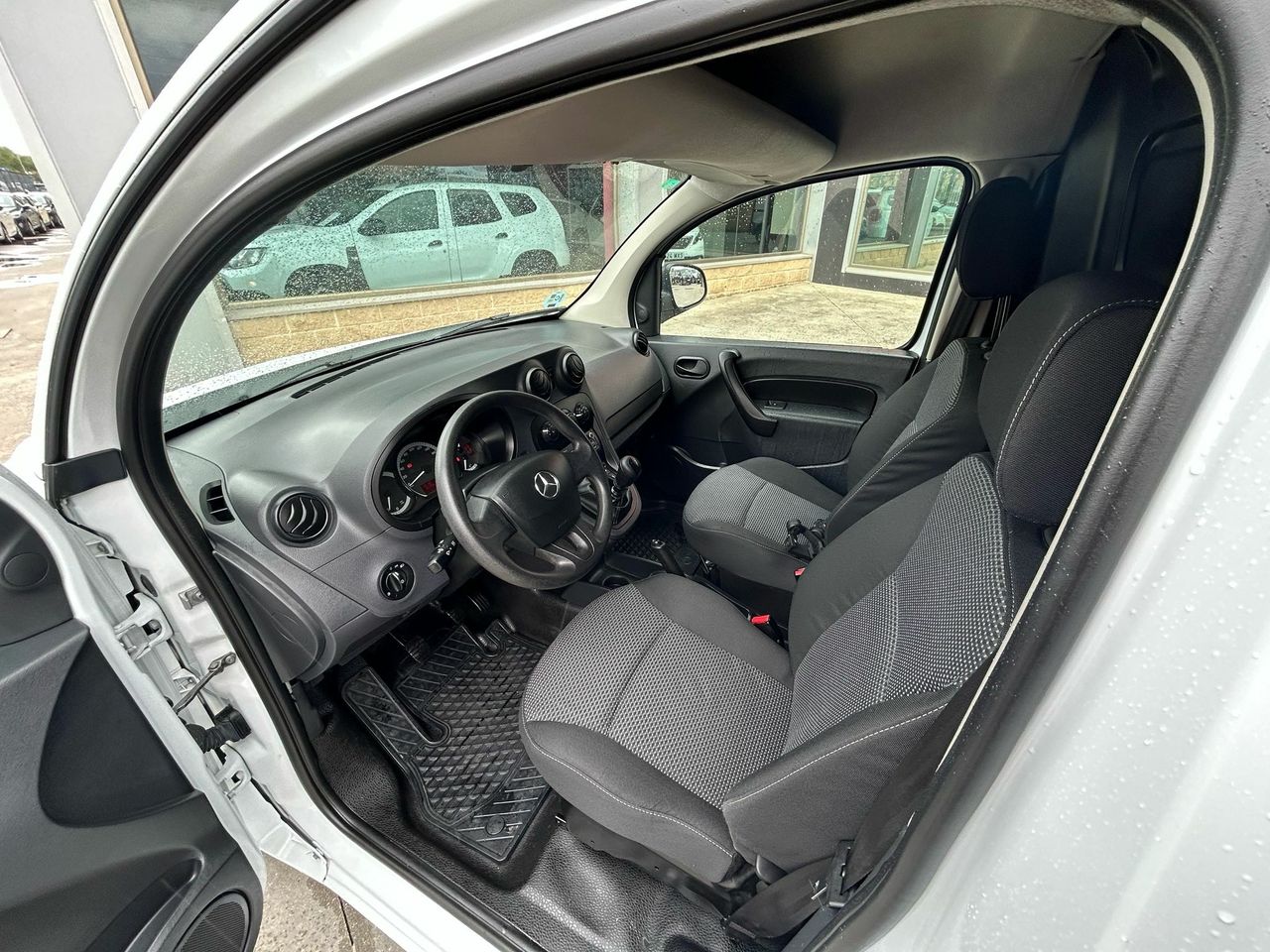 Mercedes Citan 109 CDI FURGON LARGO  - Foto 2