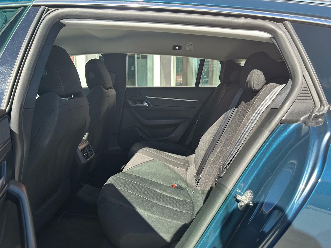 Peugeot 508 SW Active BlueHDi 130 S&S EAT8 - Foto 2