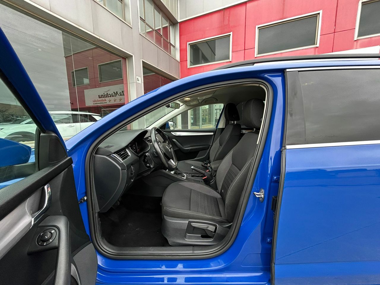 Skoda Octavia Combi 2.0 TDI 110kW(150CV) DSG Ambition - Foto 2
