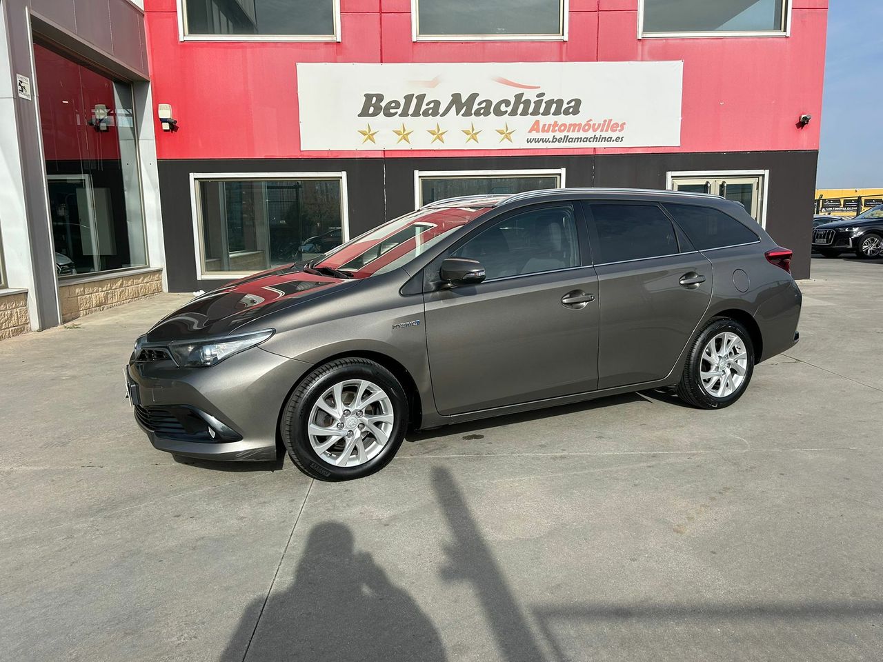 Toyota Auris 1.8 140H Active (Bus. P.) Touring Sports - Foto 2