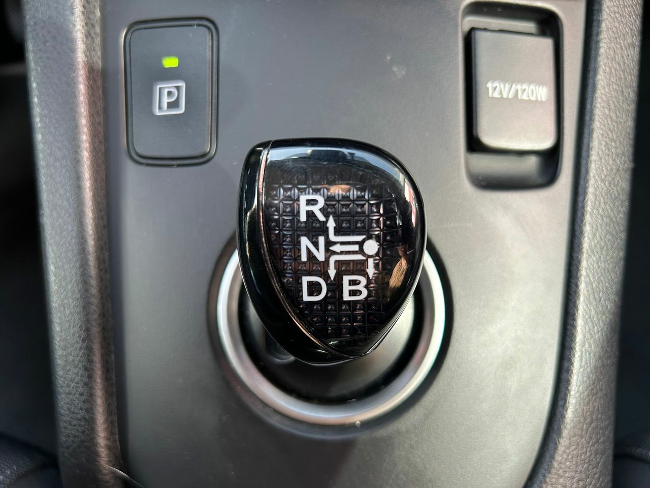 Toyota Auris 1.8 140H Active (Bus. P.) Touring Sports - Foto 2