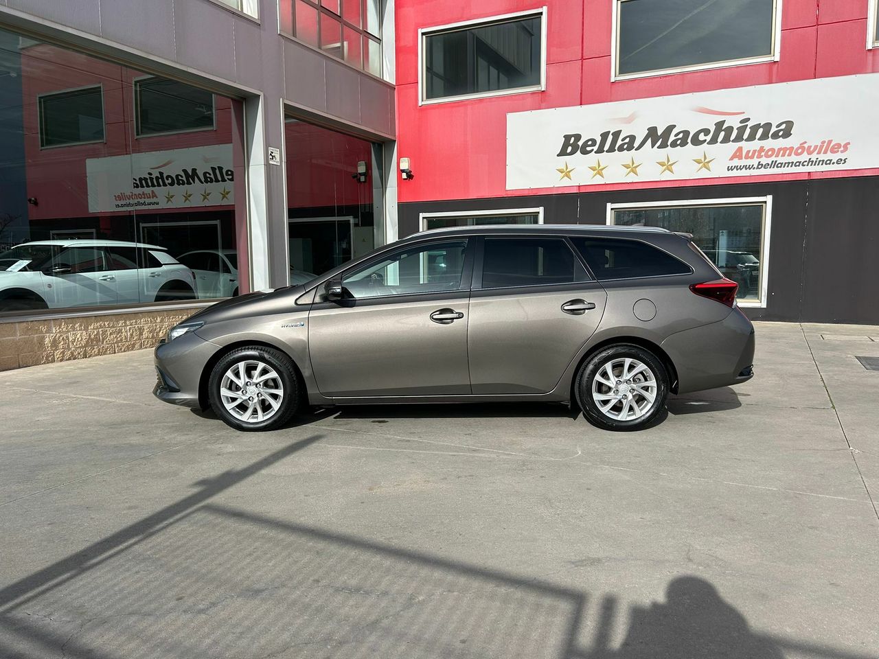 Toyota Auris 1.8 140H Active (Bus. P.) Touring Sports - Foto 2