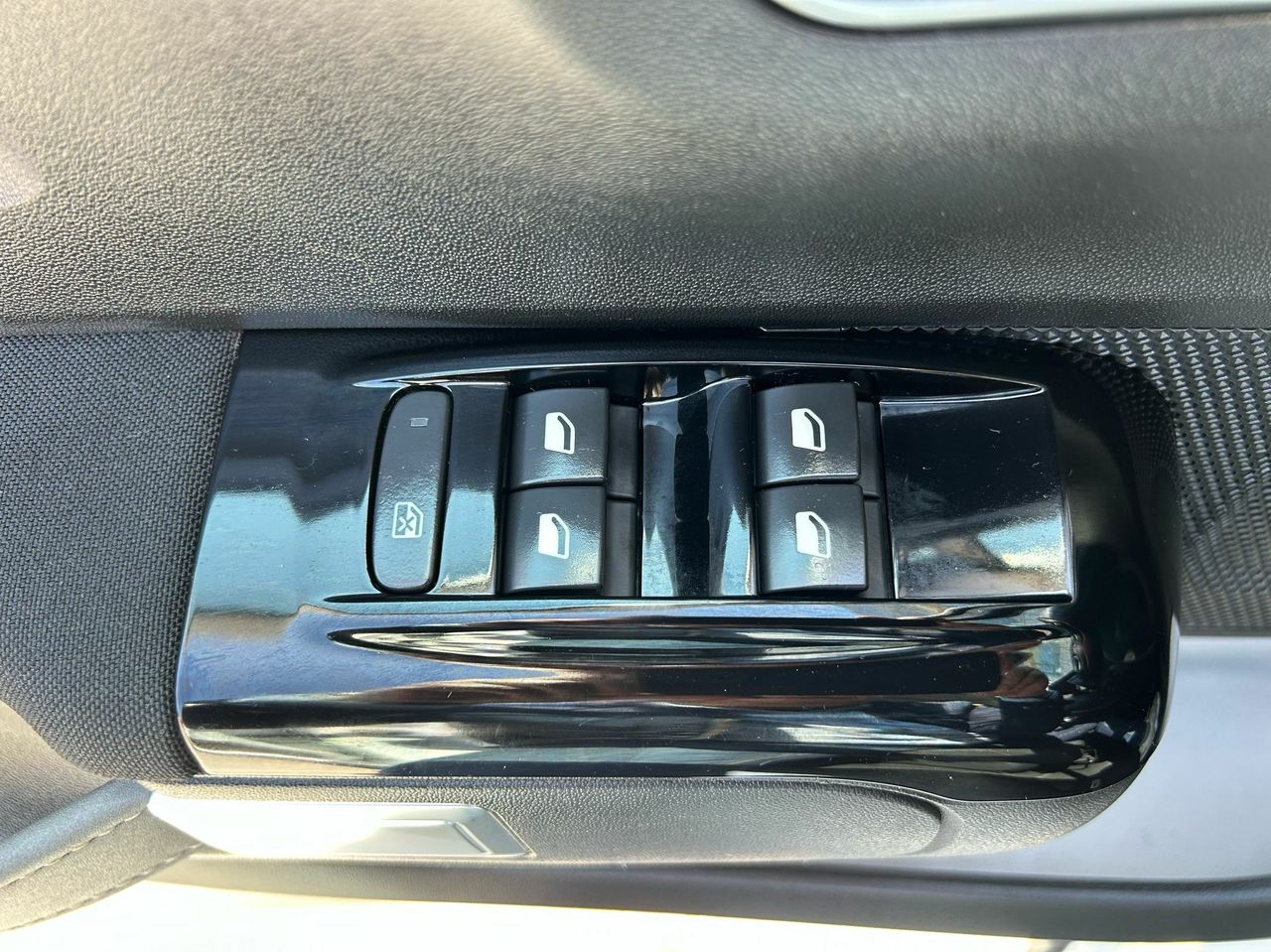 Citroën C3 PureTech 60KW (83CV) FEEL - Foto 2