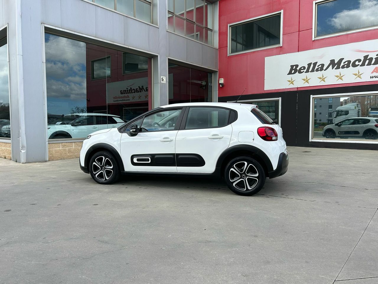 Citroën C3 PureTech 60KW (83CV) Shine - Foto 2