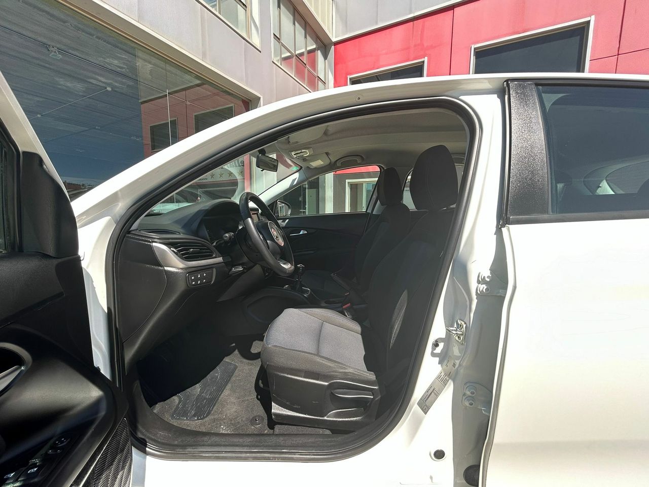 Fiat Tipo 5P 1.6 Multijet 88kW (120CV) Business - Foto 2