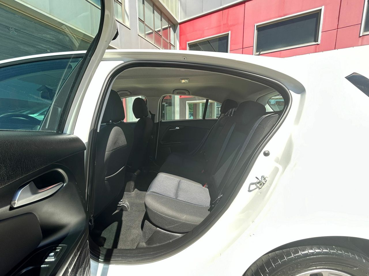 Fiat Tipo 5P 1.6 Multijet 88kW (120CV) Business - Foto 2