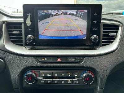 Kia Ceed 1.6 MHEV iMT 100kW (136CV) Drive