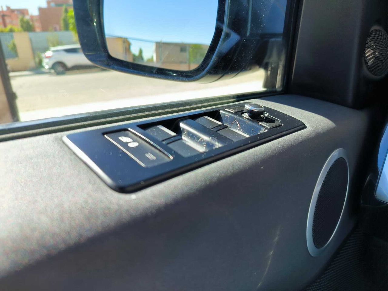 Land-Rover Discovery 3.0 Si6 250kW (340CV) HSE Auto - Foto 2