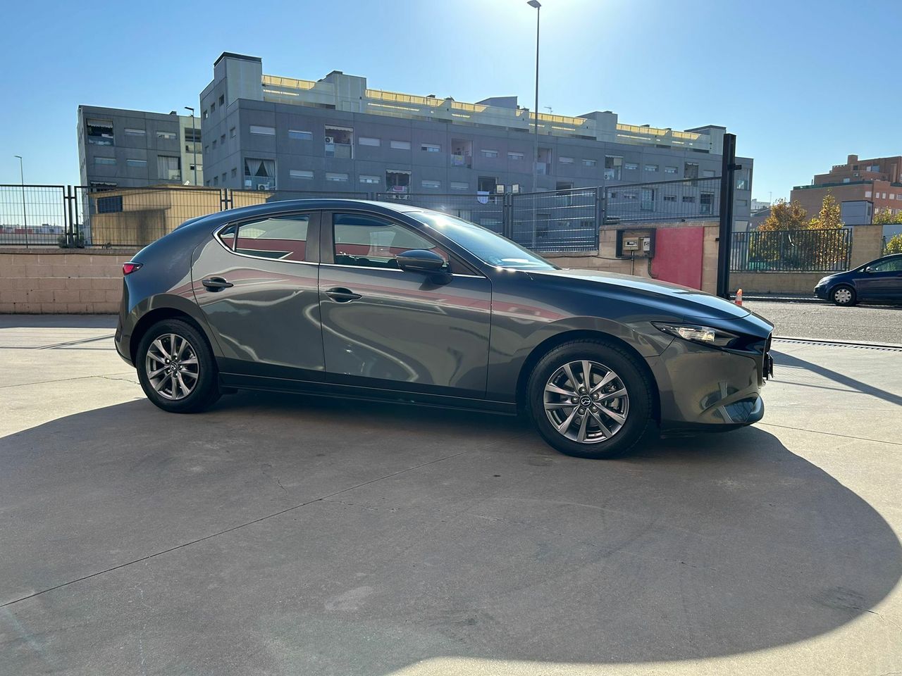 Mazda 3 2.0 e-SKYACTIV-X ZENITH - Foto 2