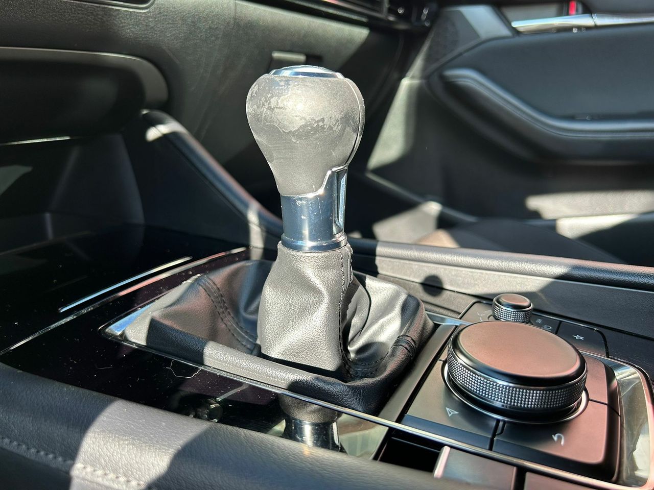 Mazda 3 2.0 e-SKYACTIV-X ZENITH - Foto 2