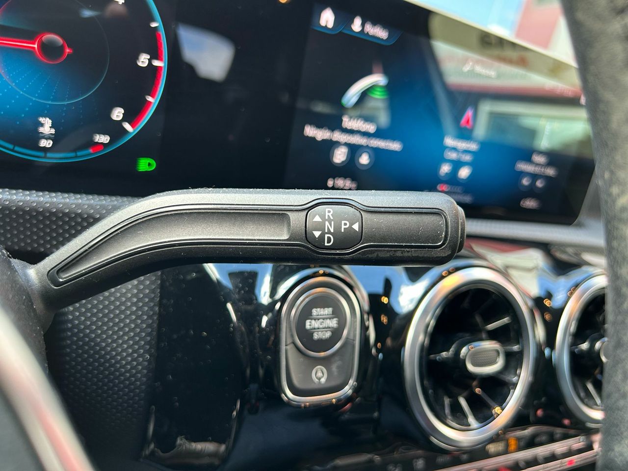 Mercedes Clase A Sedán A 180 d - Foto 2