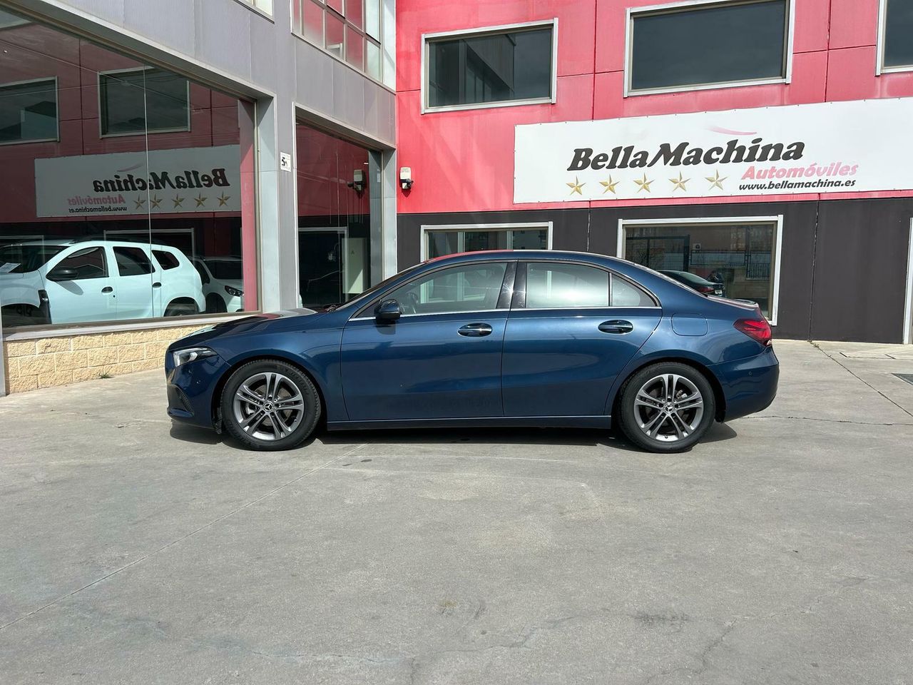 Mercedes Clase A Sedán A 180 d - Foto 2