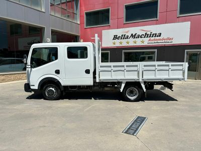 Nissan NT400 CABSTAR 6 PLAZAS CAJA ABIERTA
