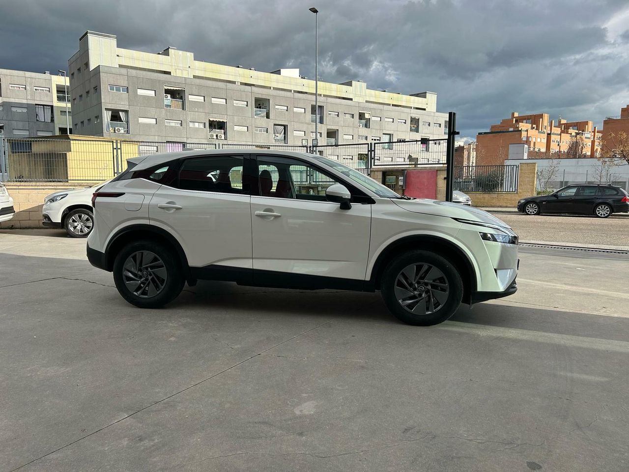 Nissan Qashqai DIG-T 103kW (140CV) mHEV 4x2 Acenta - Foto 2