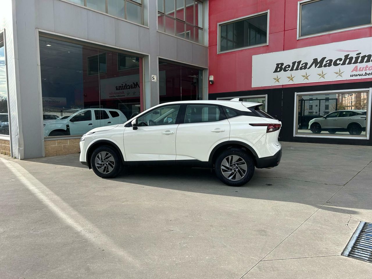 Nissan Qashqai DIG-T 103kW (140CV) mHEV 4x2 Acenta - Foto 2