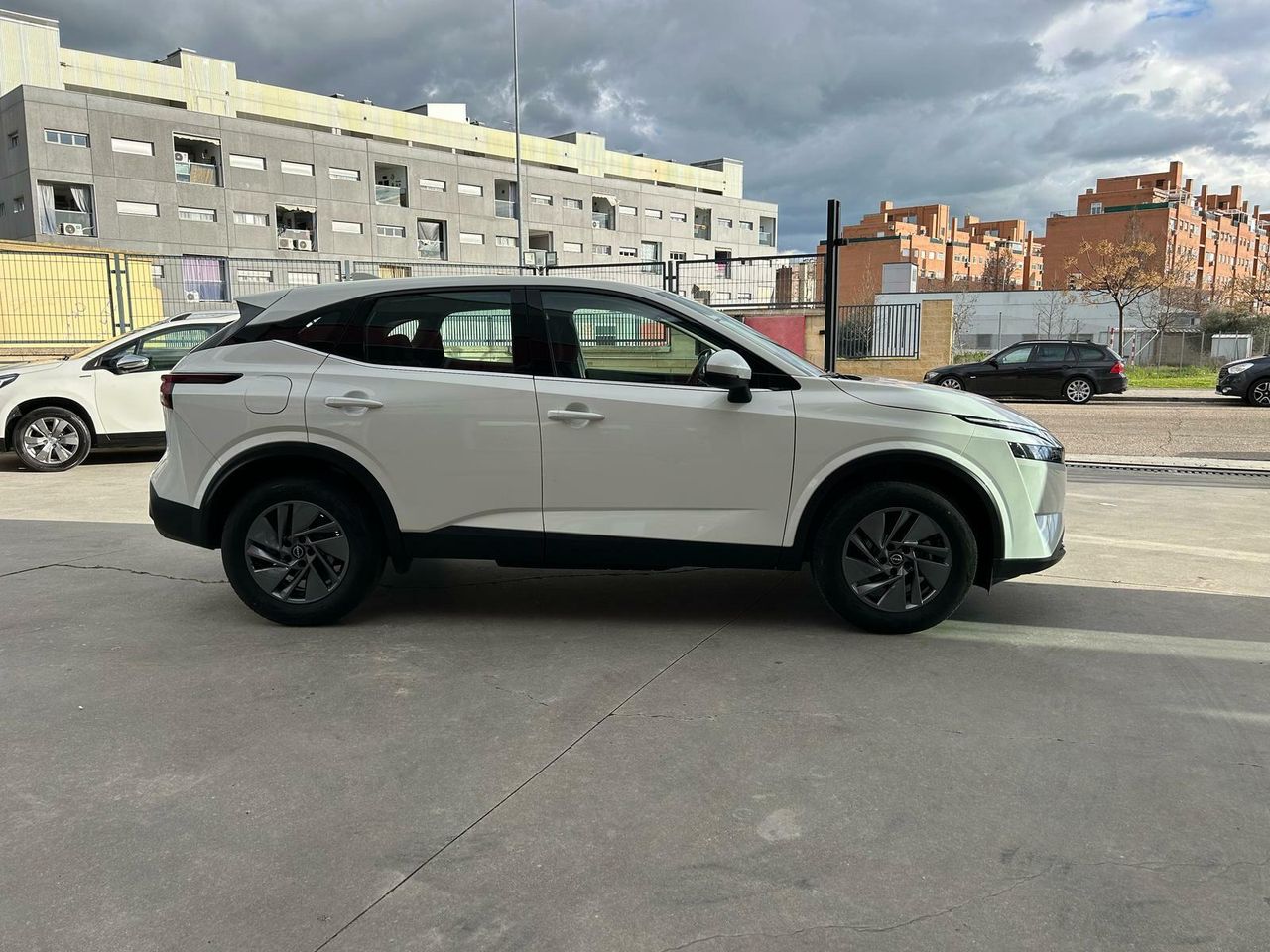 Nissan Qashqai DIG-T 103kW (140CV) mHEV 4x2 Acenta - Foto 2