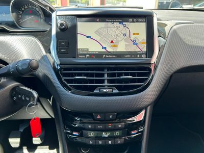 Peugeot 2008 Allure 1.6 BlueHDi 73KW (100CV)