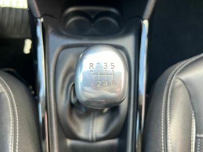 Peugeot 2008 Allure 1.6 BlueHDi 73KW (100CV)