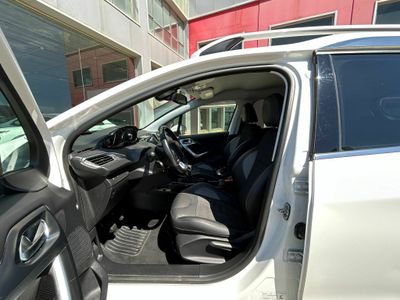 Peugeot 2008 Allure 1.6 BlueHDi 73KW (100CV)