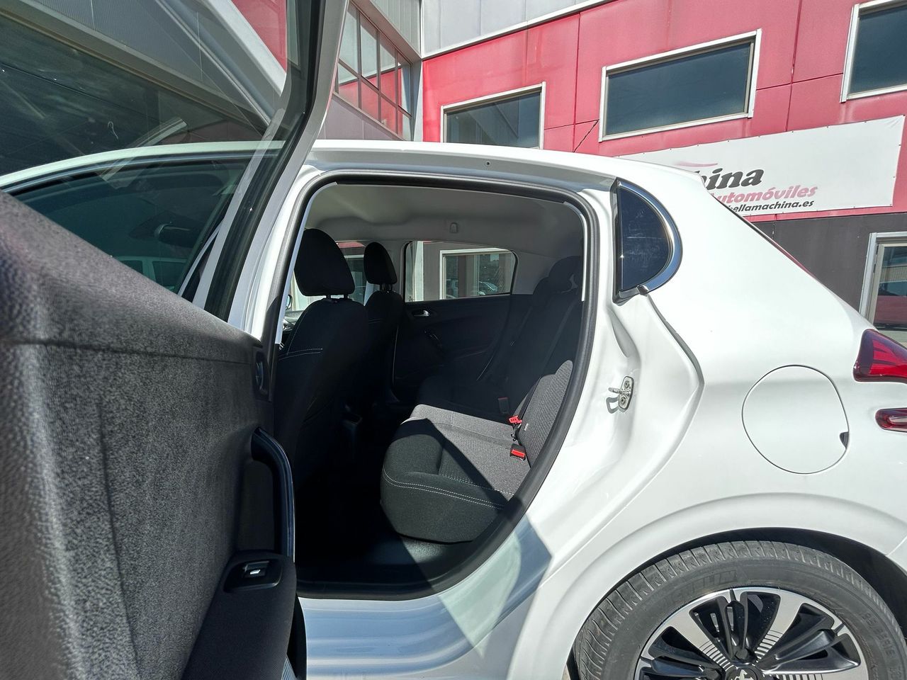 Peugeot 208 5P Tech Edition1.2L PureTech 60KW (82CV) - Foto 2