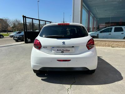 Peugeot 208 5P Tech Edition1.2L PureTech 60KW (82CV)
