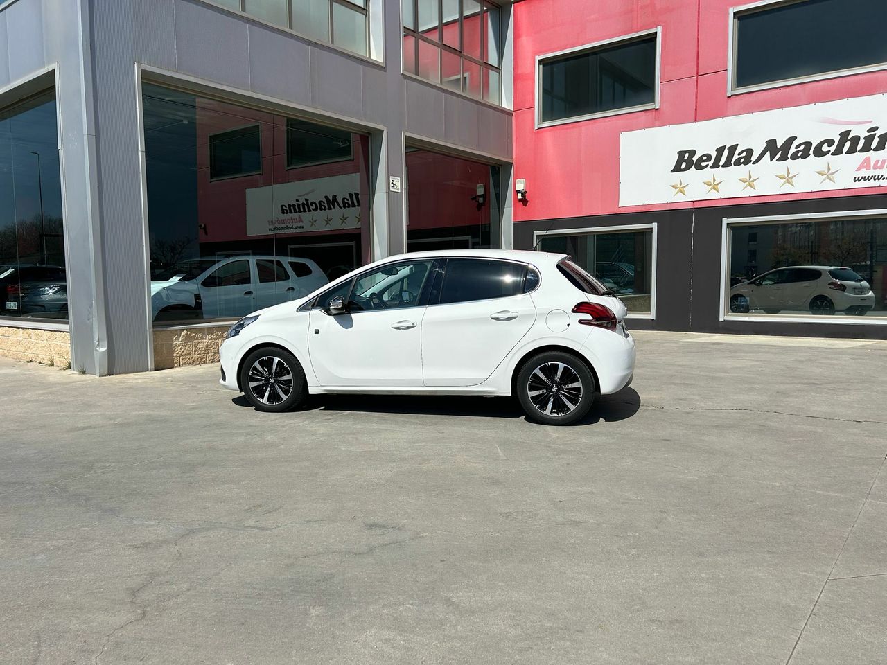peugeot 208 2019 / foto grande (3)