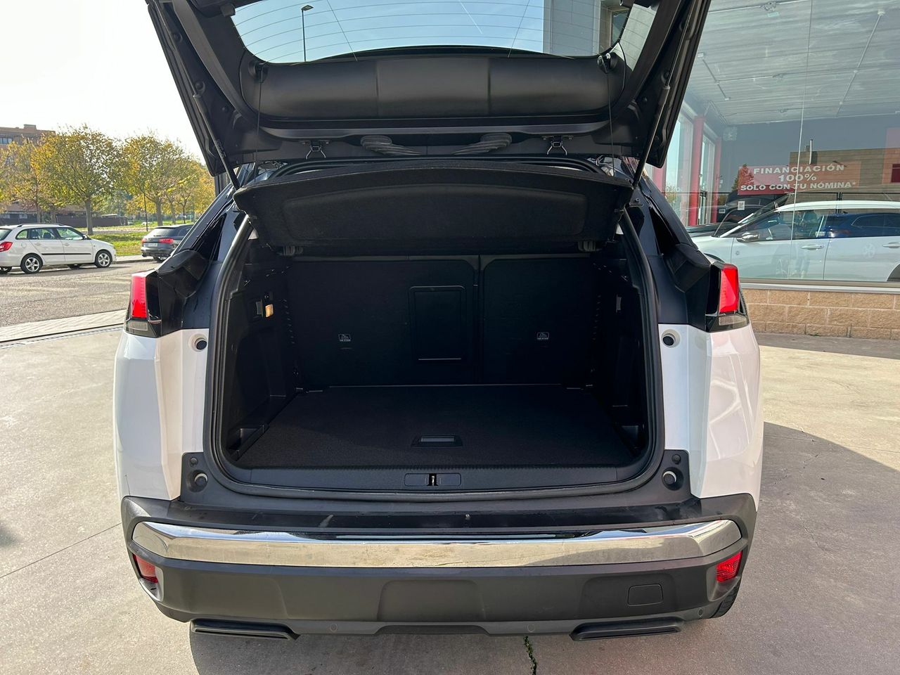 Peugeot 3008 1.5 BlueHDi 96kW (130CV) S&S Allure EAT8 - Foto 2