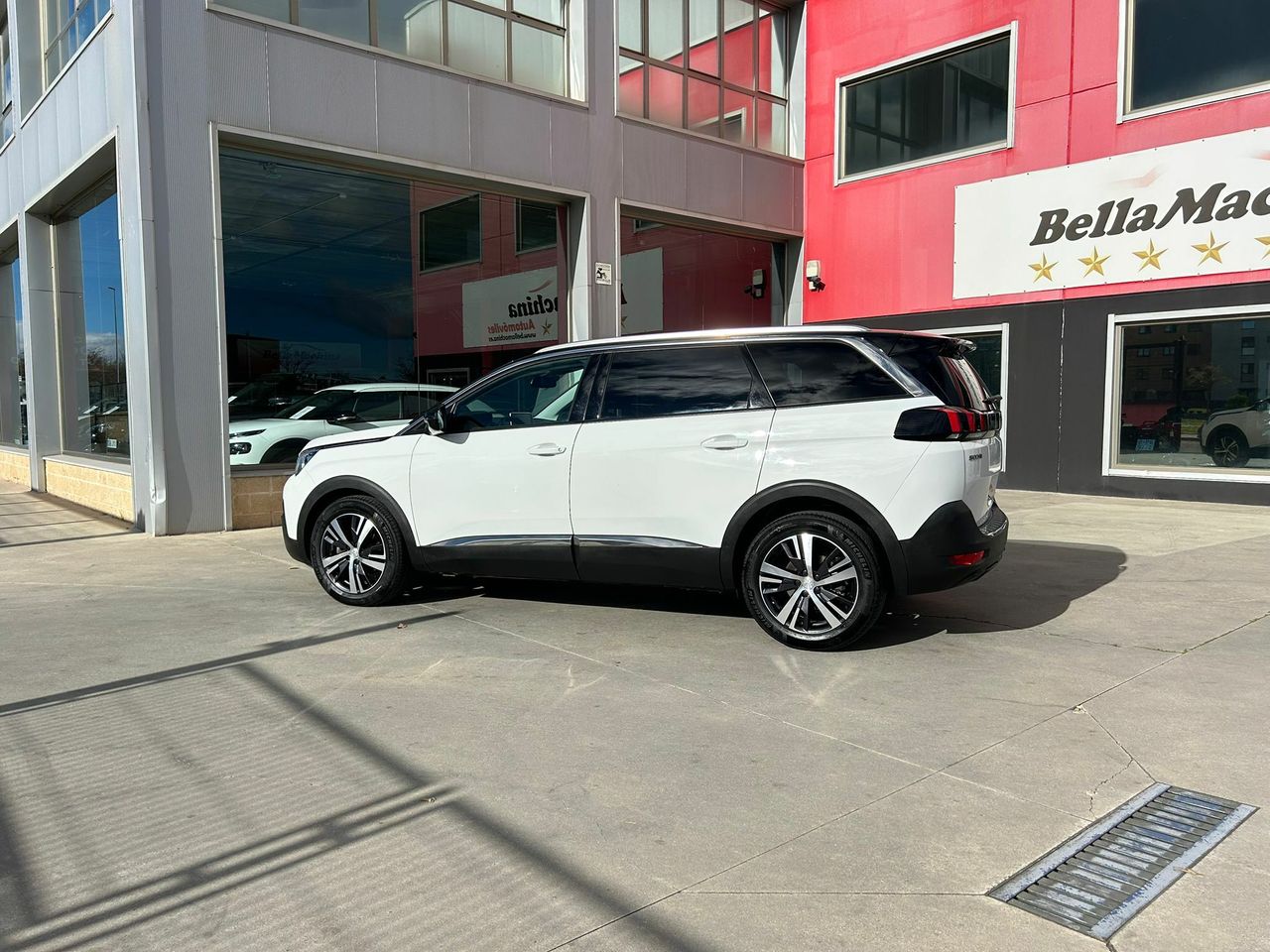 Peugeot 5008 Allure BlueHDi 96kW (130CV) S&S EAT8 - Foto 2