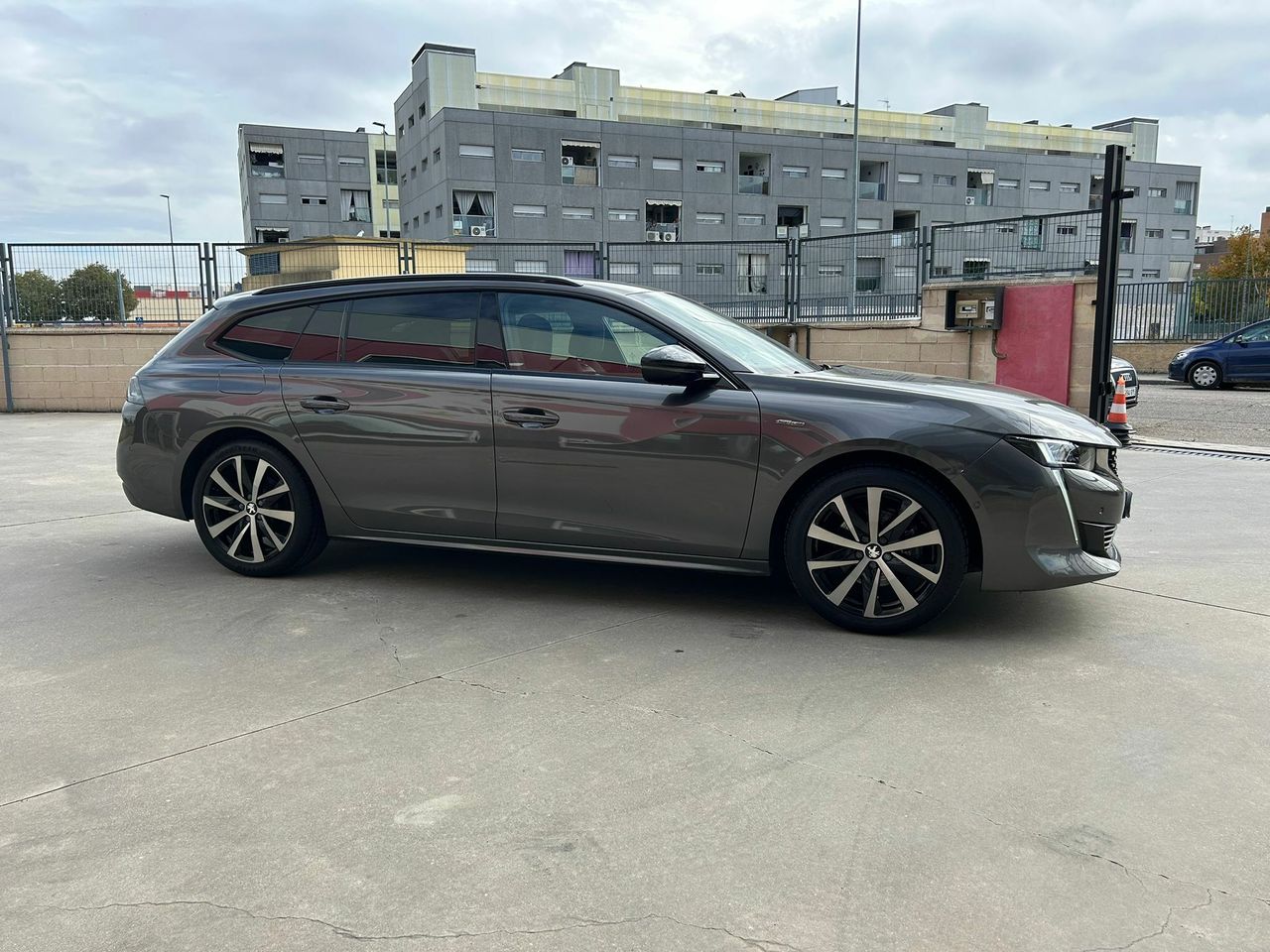 Peugeot 508 SW GTLine BlueHDi 96kW(130CV) S&S EAT8 - Foto 2