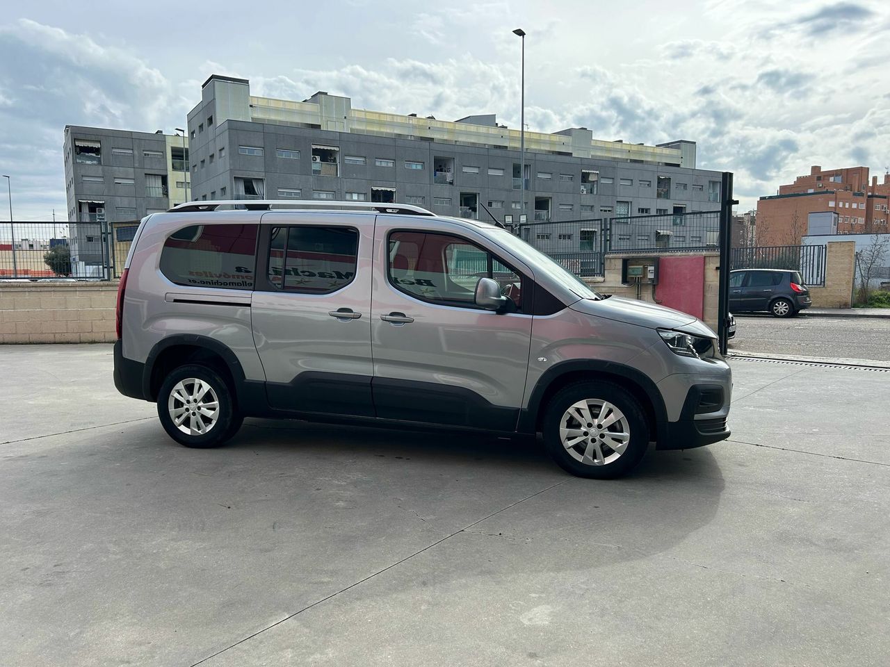 Peugeot Rifter Allure Long BlueHDi 96kW - Foto 2