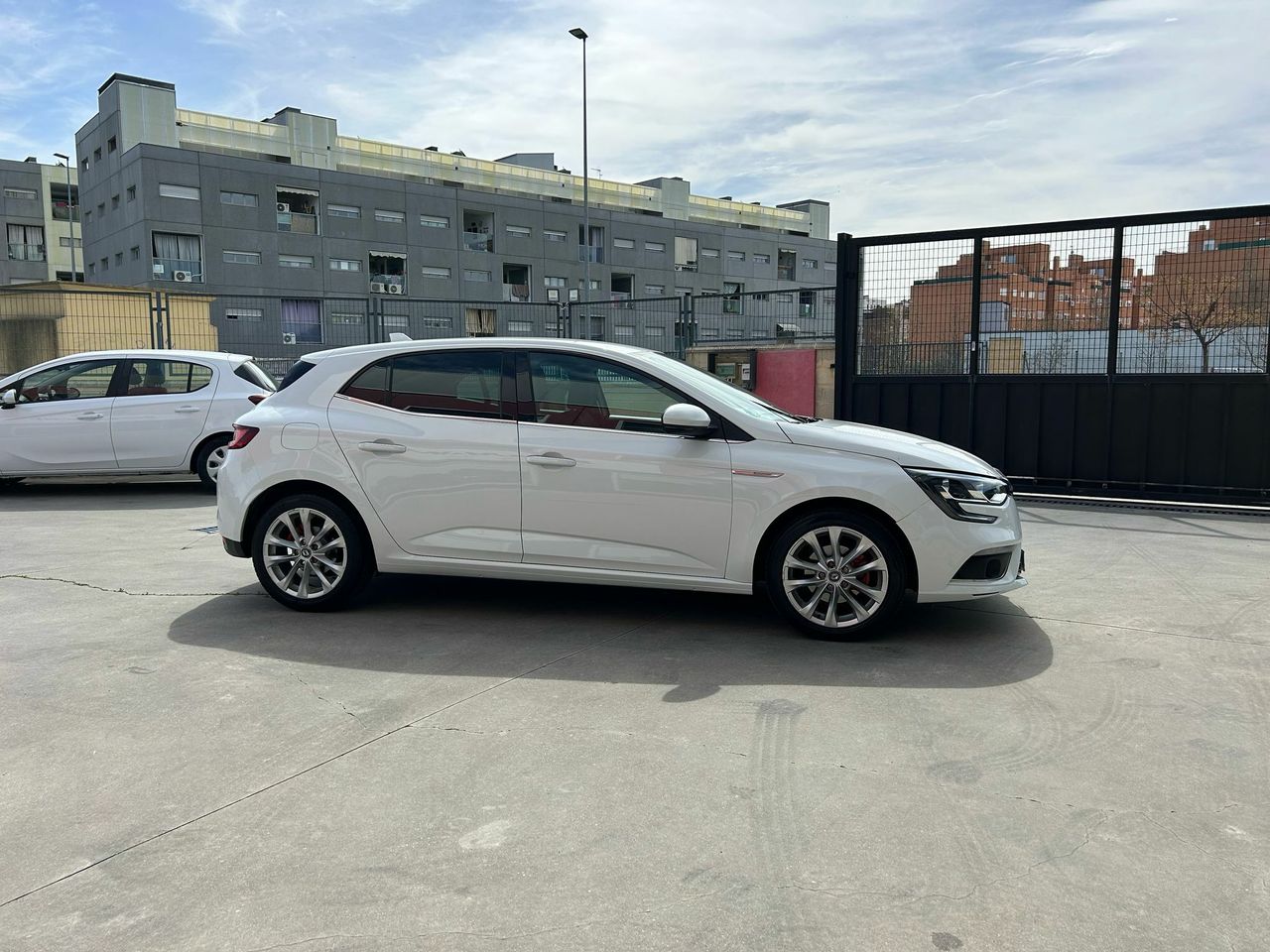 Renault Megane Zen Tce GPF 103 kW (140CV) - Foto 2