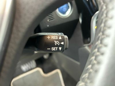 Toyota Auris 1.8 140H Hybrid Feel!