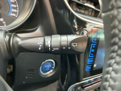 Toyota Auris 1.8 140H Hybrid Feel!