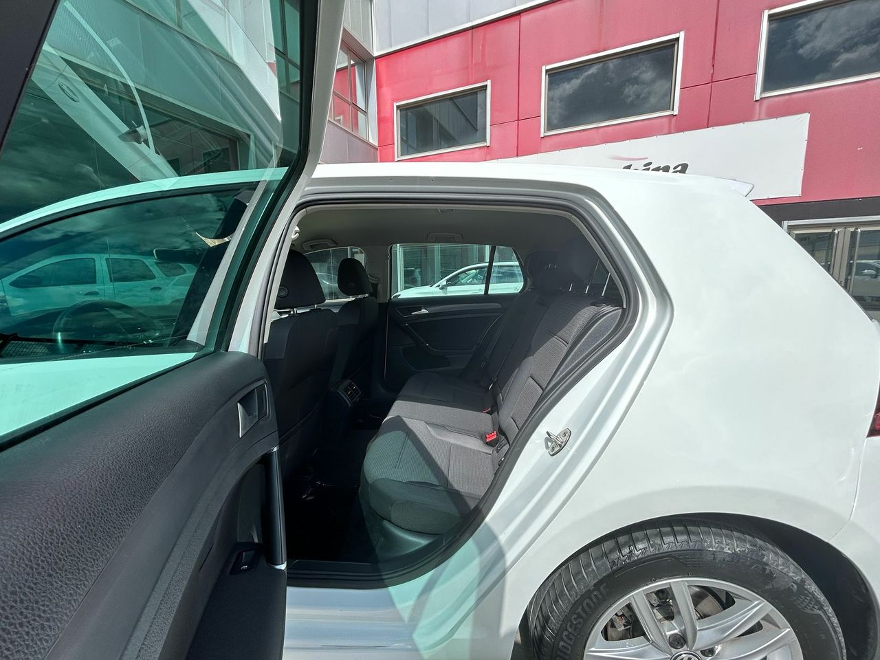 Volkswagen Golf Advance 1.6 TDI 85kW (115CV) - Foto 2