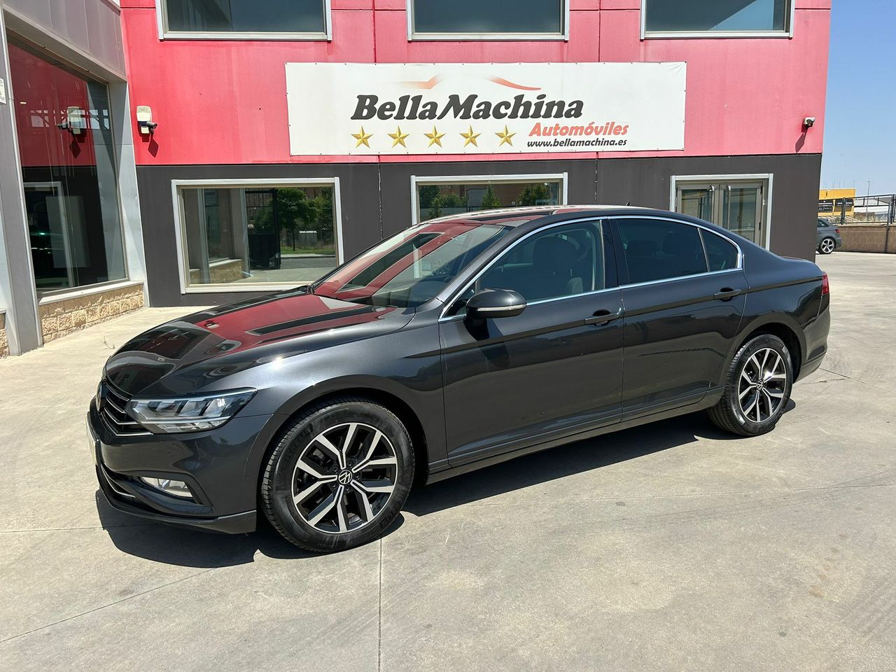 volkswagen passat 2021 / foto grande (2)