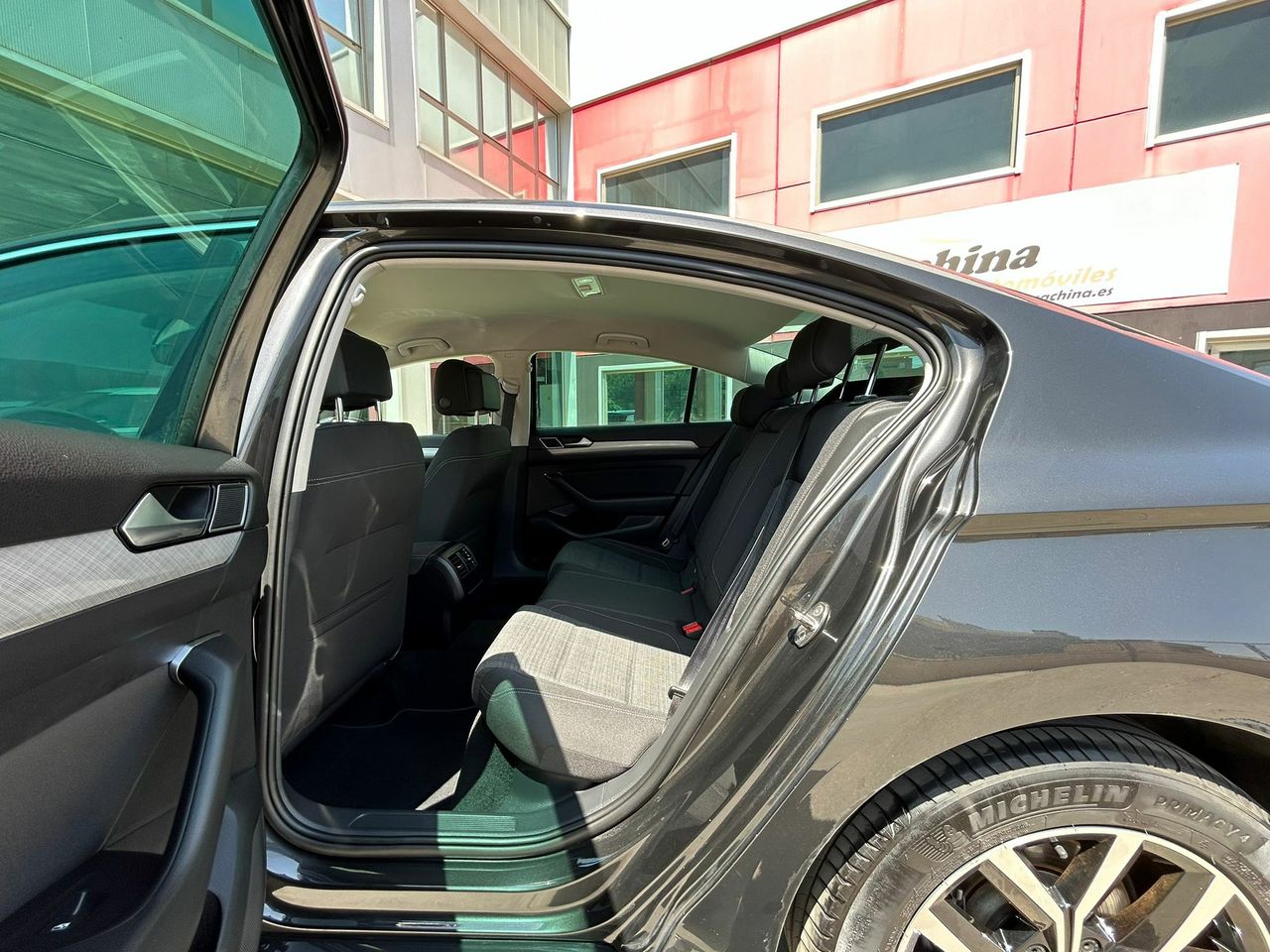 Volkswagen Passat Executive 2.0 TDI 110kW (150CV) DSG - Foto 2